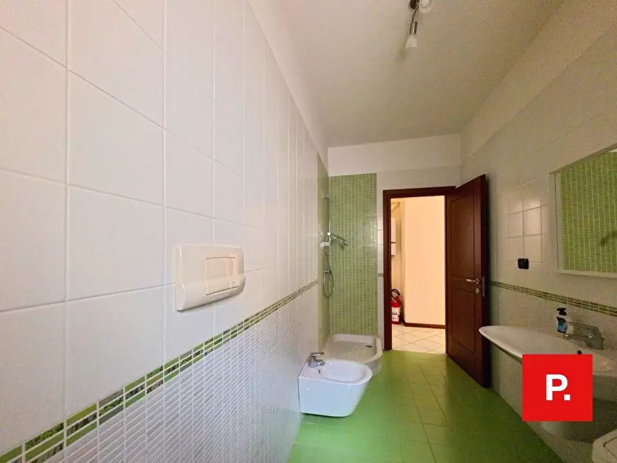 Immagine 12 di Appartamento in vendita  in via mazzini via maielli a Caserta