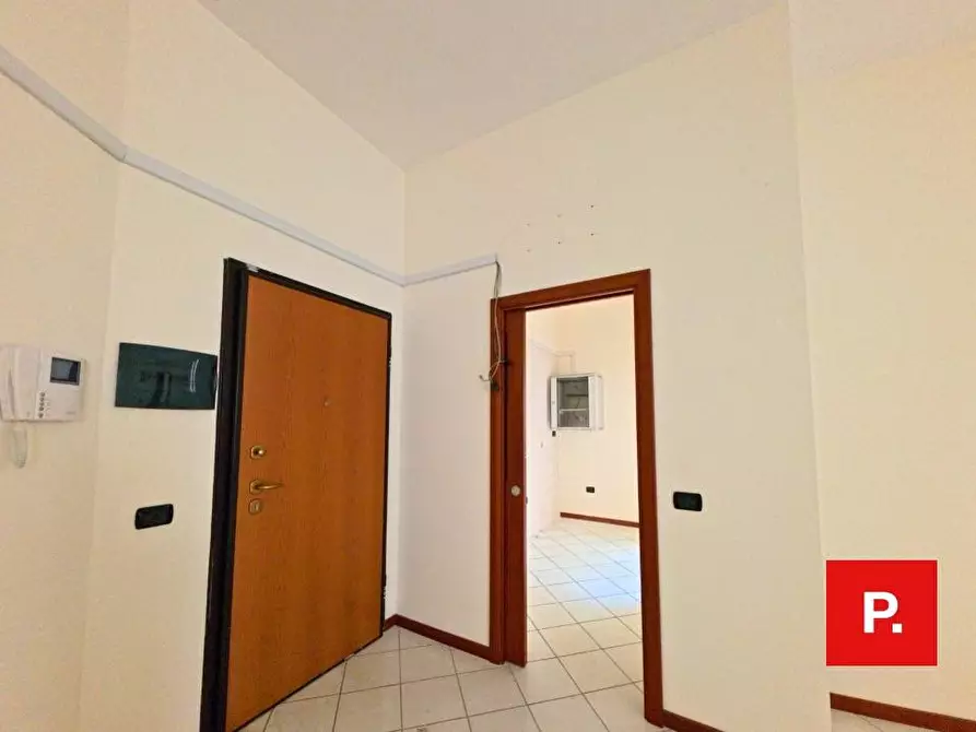 Immagine 5 di Appartamento in vendita  in via mazzini via maielli a Caserta