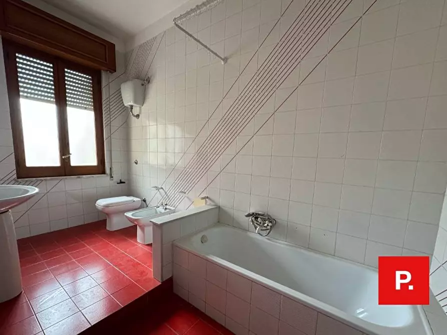 Immagine 10 di Appartamento in vendita  in via cairoli 32 a Capodrise