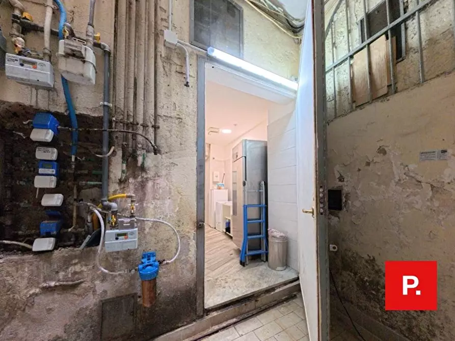 Immagine 25 di Locale commerciale in affitto  in VIA FERRANTE 7 a Caserta