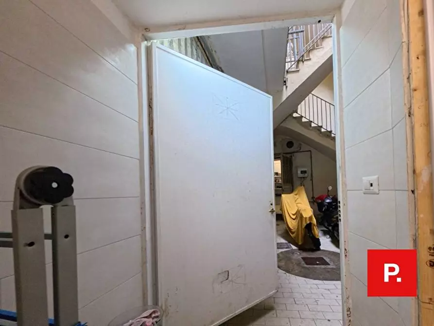 Immagine 21 di Locale commerciale in affitto  in VIA FERRANTE 7 a Caserta