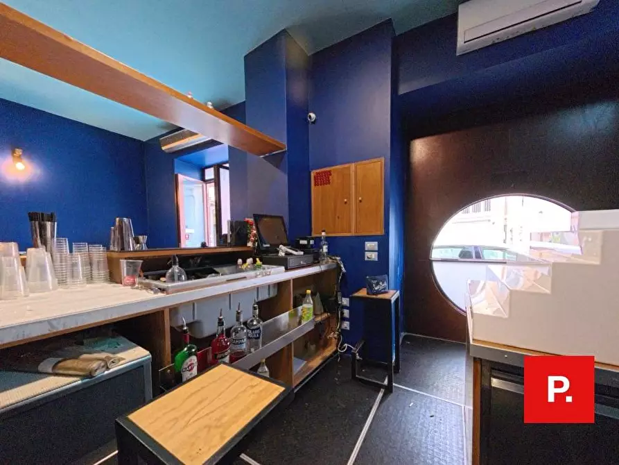 Immagine 19 di Locale commerciale in affitto  in VIA FERRANTE 7 a Caserta