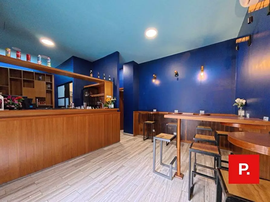 Immagine 4 di Locale commerciale in affitto  in VIA FERRANTE 7 a Caserta