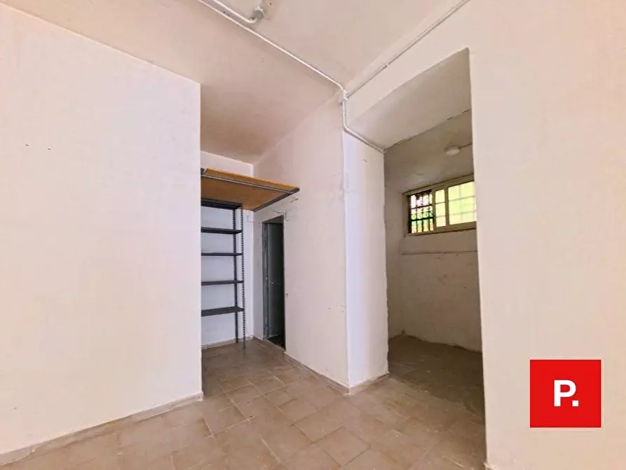 Immagine 8 di Locale commerciale in affitto  in Via Santorio 5 a Caserta