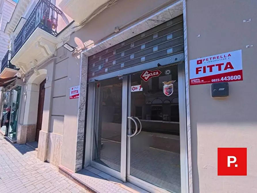 Immagine 2 di Locale commerciale in affitto  in Via Santorio 5 a Caserta