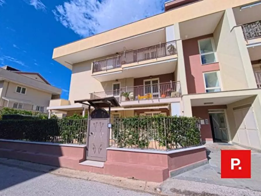 Immagine 32 di Appartamento in vendita  in via onofrio teti a Caserta