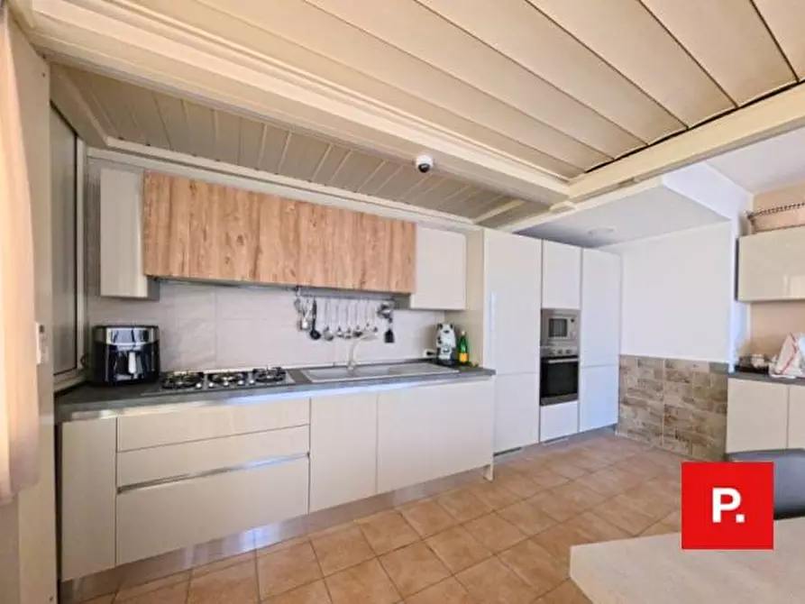 Immagine 13 di Appartamento in vendita  in via onofrio teti a Caserta