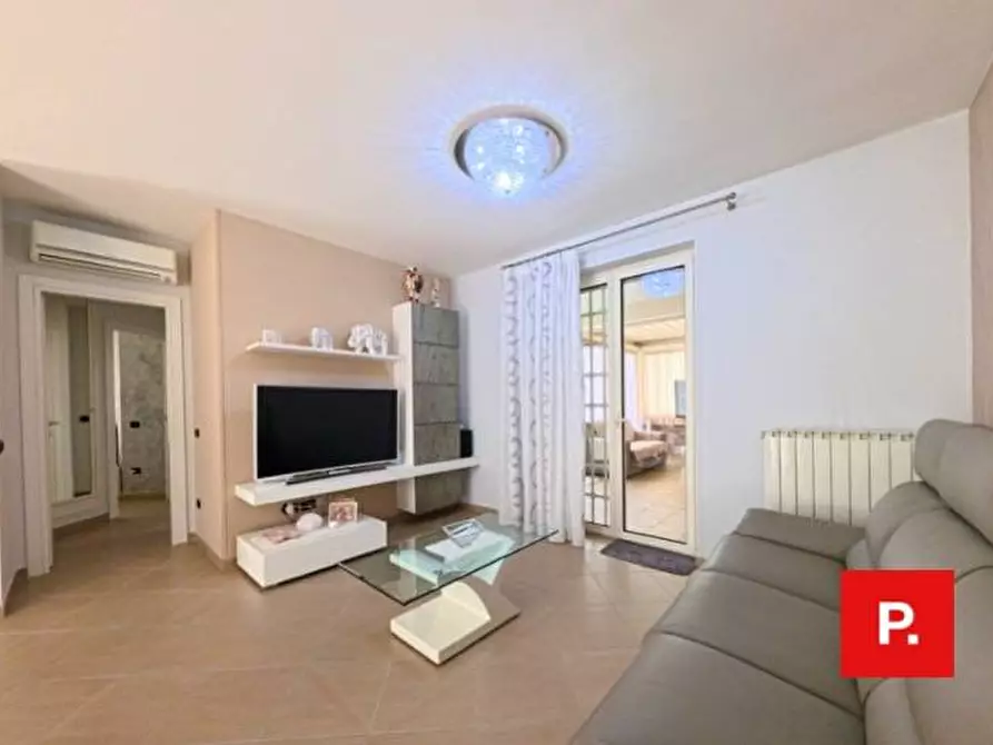 Immagine 1 di Appartamento in vendita  in via onofrio teti a Caserta