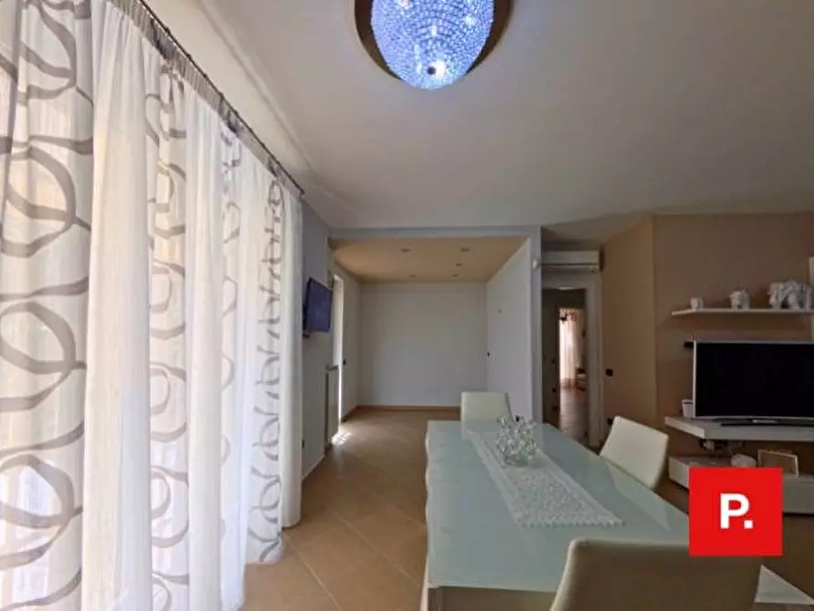 Immagine 4 di Appartamento in vendita  in via onofrio teti a Caserta