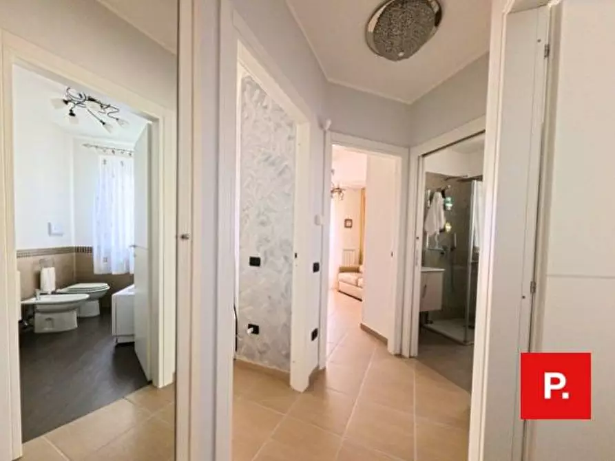 Immagine 15 di Appartamento in vendita  in via onofrio teti a Caserta