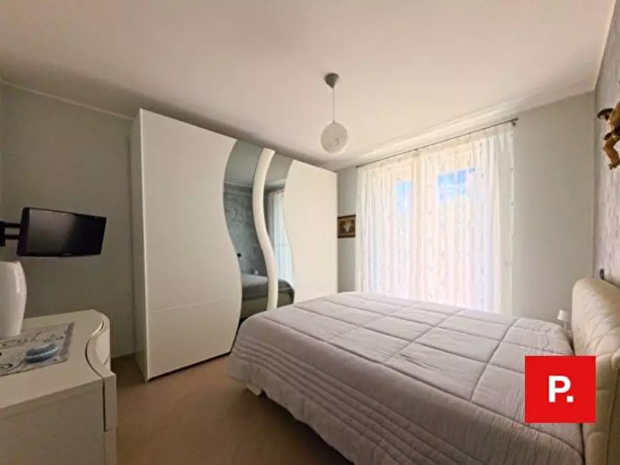 Immagine 17 di Appartamento in vendita  in via onofrio teti a Caserta