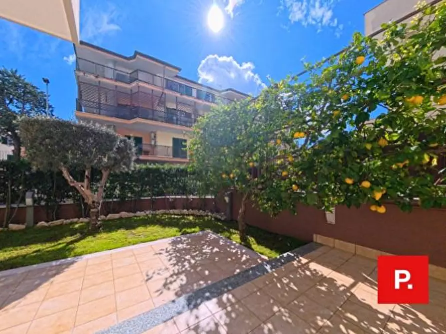 Immagine 26 di Appartamento in vendita  in via onofrio teti a Caserta