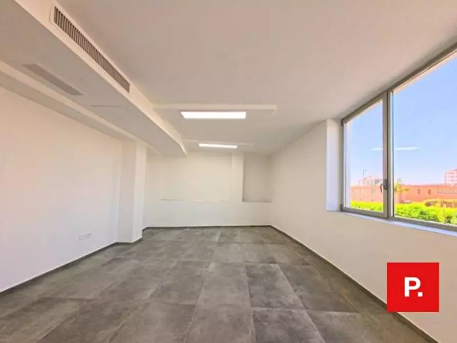 Immagine 10 di Ufficio in affitto  in VIA MELVIN JONES a Caserta