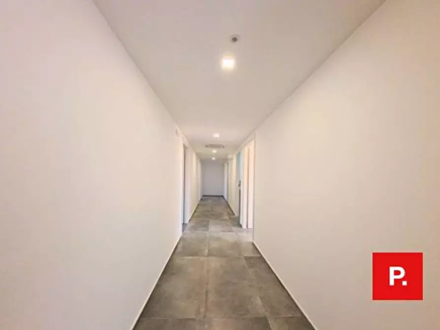Immagine 18 di Ufficio in affitto  in VIA MELVIN JONES a Caserta