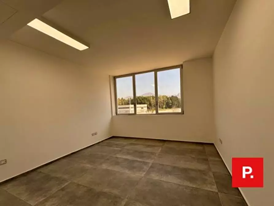 Immagine 12 di Ufficio in affitto  in VIA MELVIN JONES a Caserta