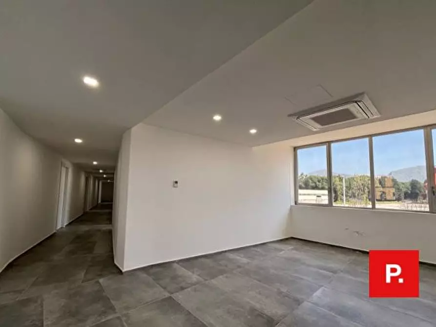 Immagine 14 di Ufficio in affitto  in VIA MELVIN JONES a Caserta