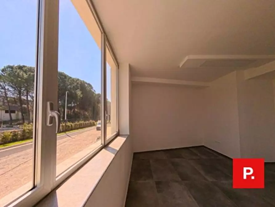 Immagine 16 di Ufficio in vendita  in via Melvin Jones a Caserta