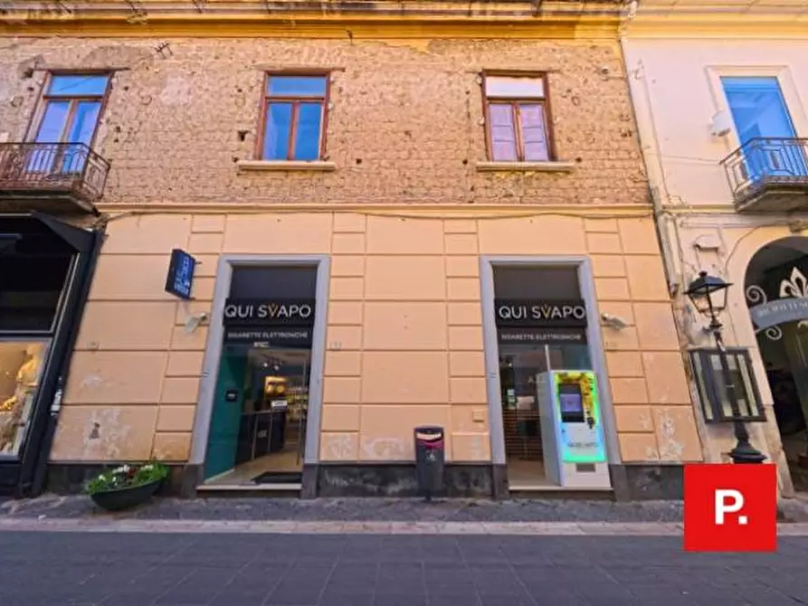 Immagine 3 di Locale commerciale in affitto  a Caserta