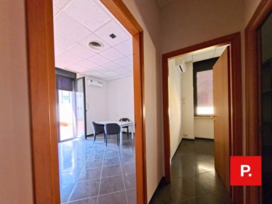 Immagine 18 di Appartamento in affitto  in corso Trieste 156 a Caserta