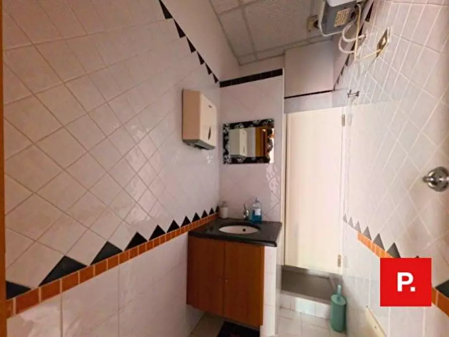 Immagine 22 di Appartamento in affitto  in corso Trieste 156 a Caserta