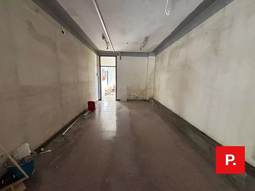 Immagine 10 di Locale commerciale in affitto  in VIA DEL REDENTORE a Caserta