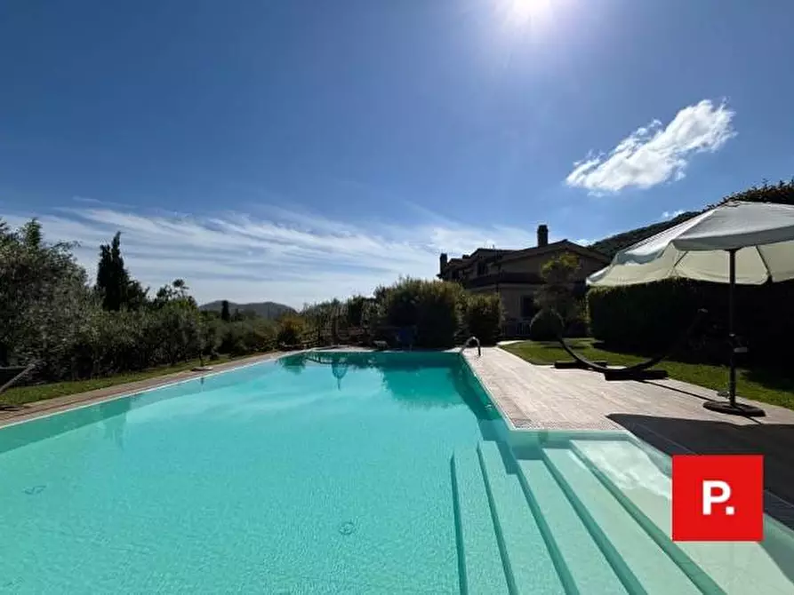 Immagine 1 di Villa in vendita  in Via Scese Lunghe a Capodrise