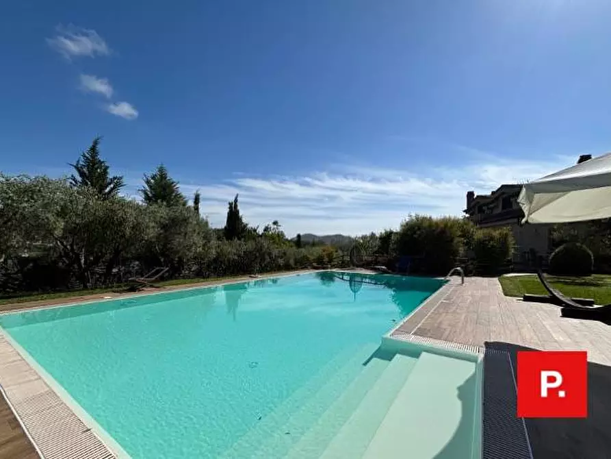 Immagine 33 di Villa in vendita  in Via Scese Lunghe a Capodrise