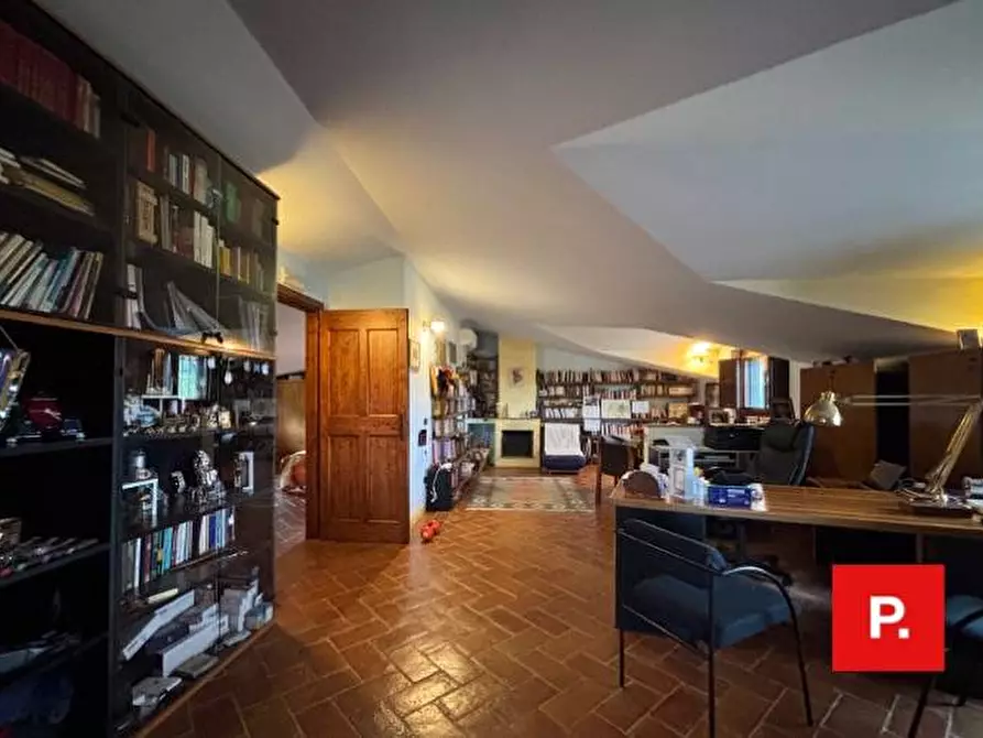 Immagine 17 di Villa in vendita  in Via Scese Lunghe a Capodrise