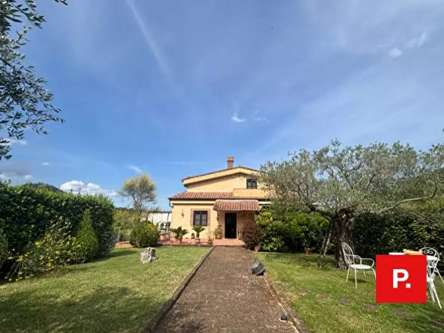 Immagine 2 di Villa in vendita  in Via Scese Lunghe a Capodrise