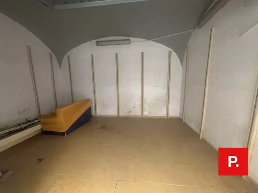 Immagine 4 di Box auto in affitto  in Via San Giovanni 54 a Caserta