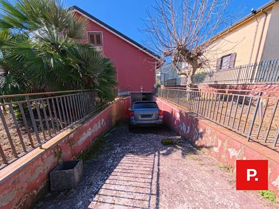 Immagine 46 di Villa in vendita  in via dario russo a Caserta