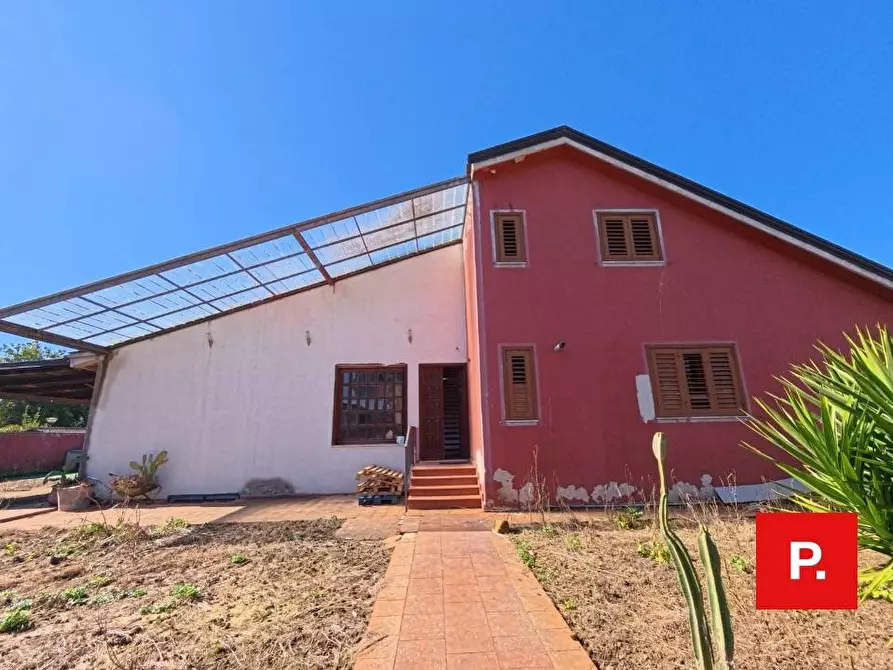 Immagine 1 di Villa in vendita  in via dario russo a Caserta