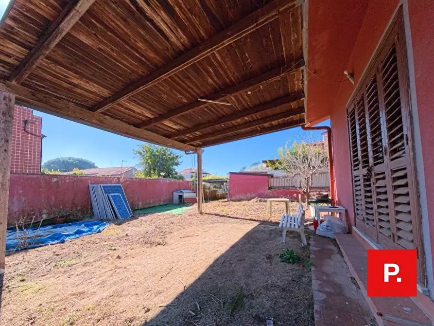 Immagine 37 di Villa in vendita  in via dario russo a Caserta
