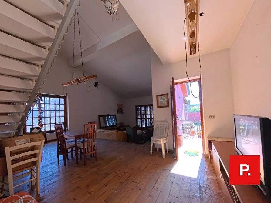 Immagine 18 di Villa in vendita  in via dario russo a Caserta
