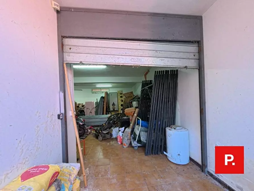 Immagine 48 di Villa in vendita  in via dario russo a Caserta