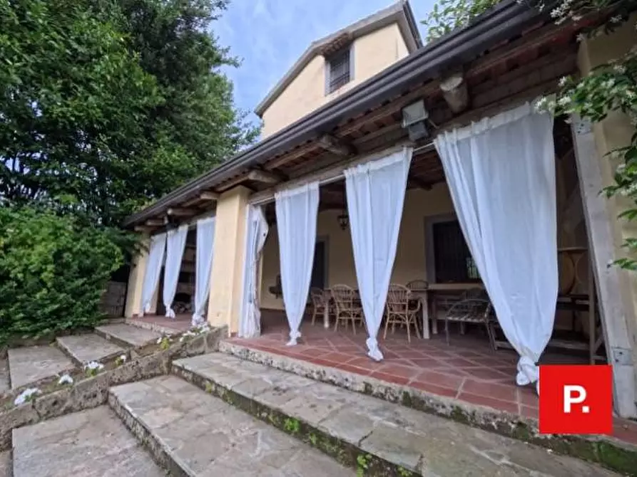 Immagine 3 di Villa in vendita  in Via Felce 18 a Castel Di Sasso