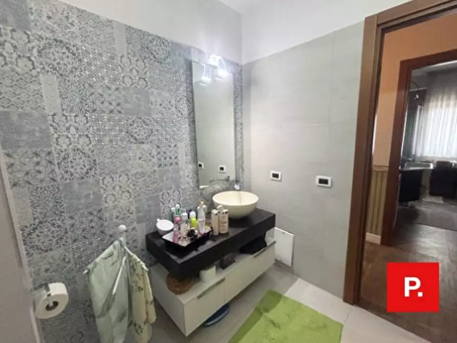 Immagine 13 di Appartamento in vendita  in Largo della Mimosa 8 a Caserta