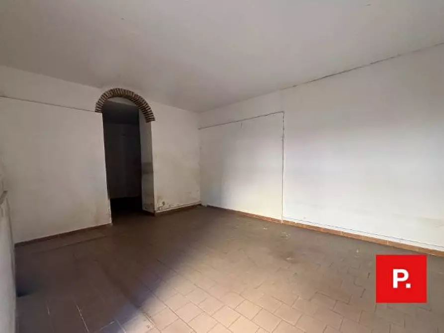 Immagine 7 di Locale commerciale in vendita  in Viale Europa 2 a Capodrise