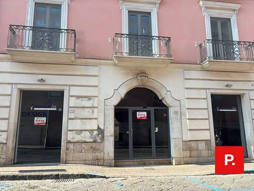 Immagine 2 di Locale commerciale in affitto  in Via San Carlo 144 a Caserta