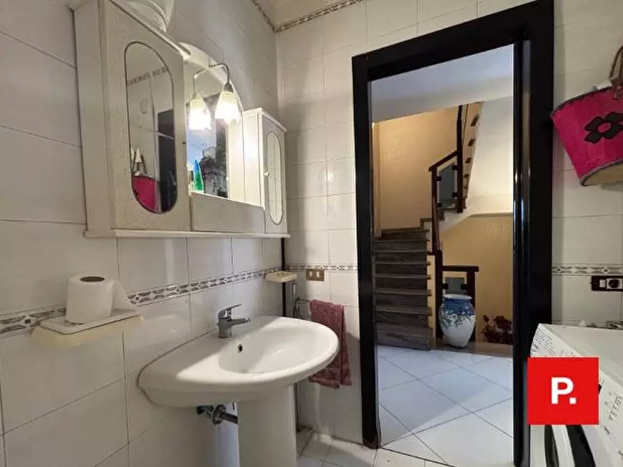 Immagine 9 di Villetta a schiera in vendita  in via Salonia 3 a Caserta