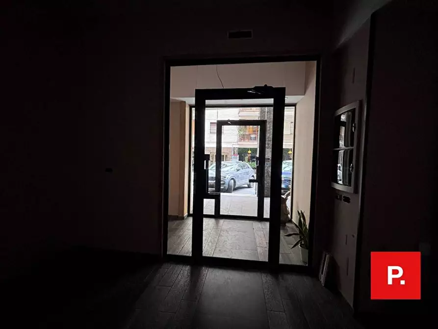 Immagine 8 di Locale commerciale in affitto  in via giuseppe maria bosco a Caserta