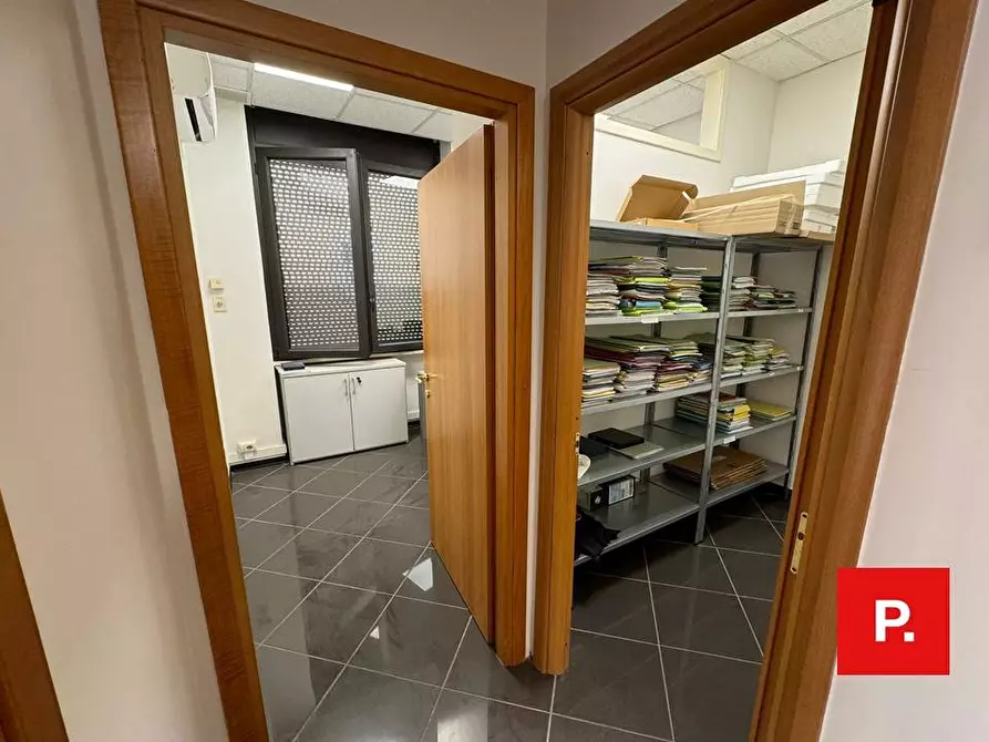 Immagine 8 di Appartamento in affitto  in corso Trieste 156 a Caserta