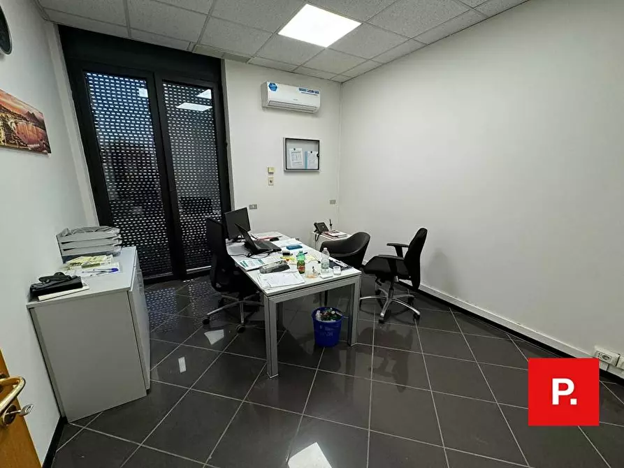 Immagine 5 di Appartamento in affitto  in corso Trieste 156 a Caserta