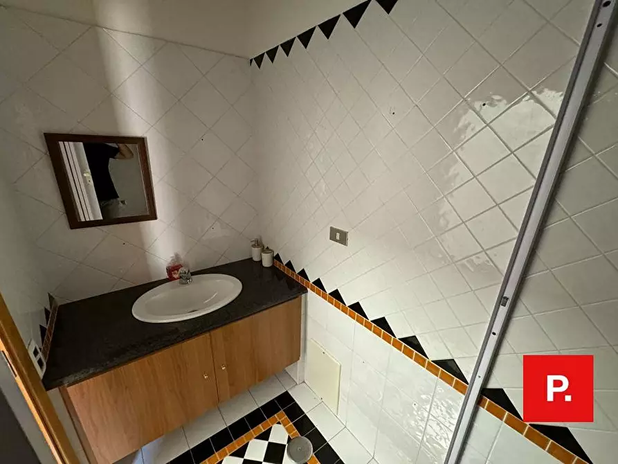 Immagine 13 di Appartamento in affitto  in corso Trieste 156 a Caserta