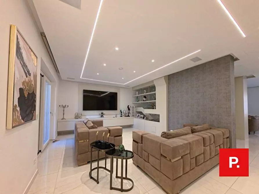 Immagine 2 di Villetta a schiera in vendita  in via Camusso 6 a Caserta