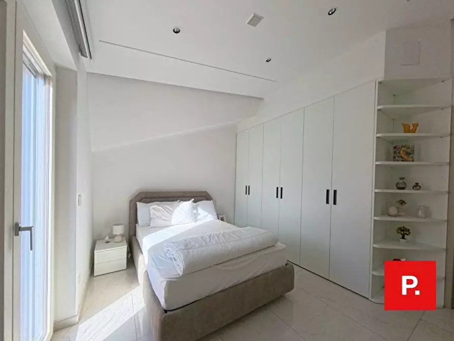 Immagine 53 di Villetta a schiera in vendita  in via Camusso 6 a Caserta