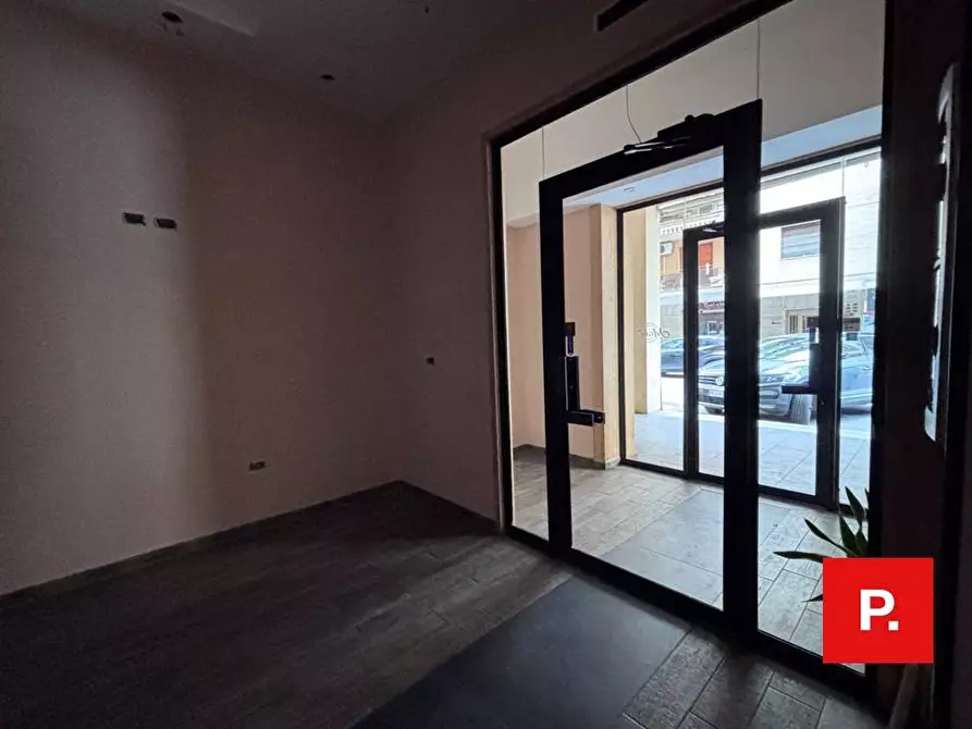 Immagine 7 di Locale commerciale in affitto  in via giuseppe maria bosco a Caserta