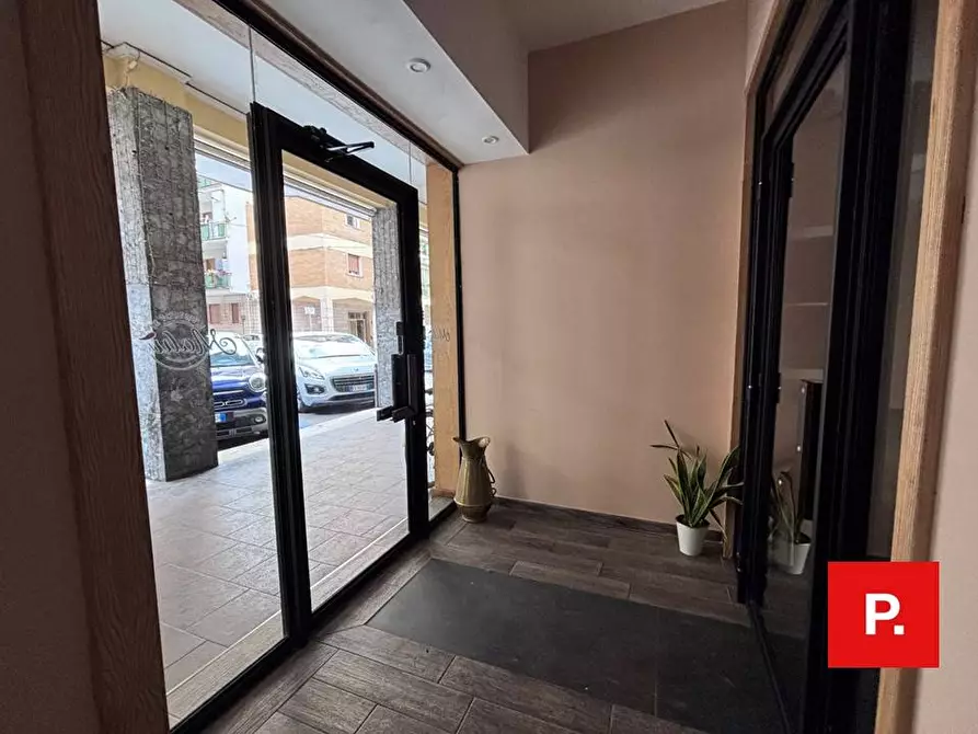 Immagine 24 di Locale commerciale in affitto  in via giuseppe maria bosco a Caserta