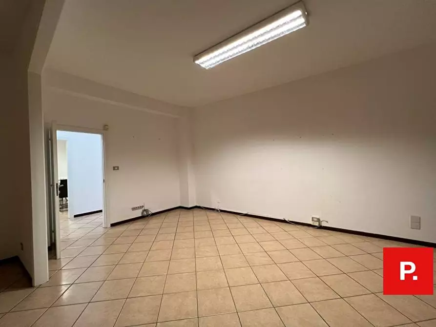 Immagine 1 di Ufficio in vendita  in via Torino a Milano