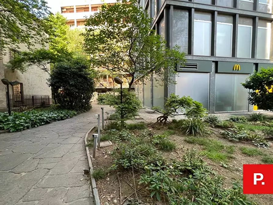 Immagine 19 di Ufficio in vendita  in via Torino a Milano